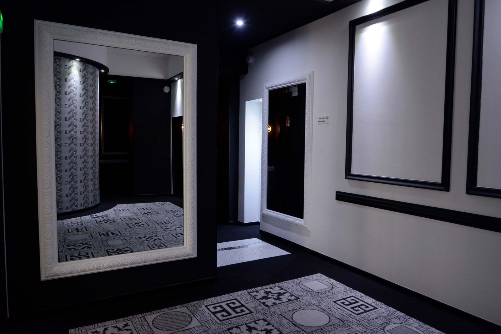 Art Hotel Tours